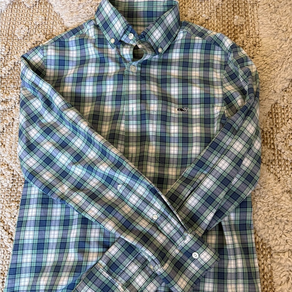 Vineyard Vines shirt size XS Men